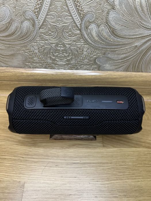 Портативна акустика Jbl Flip 7 Tomorrowland Edition