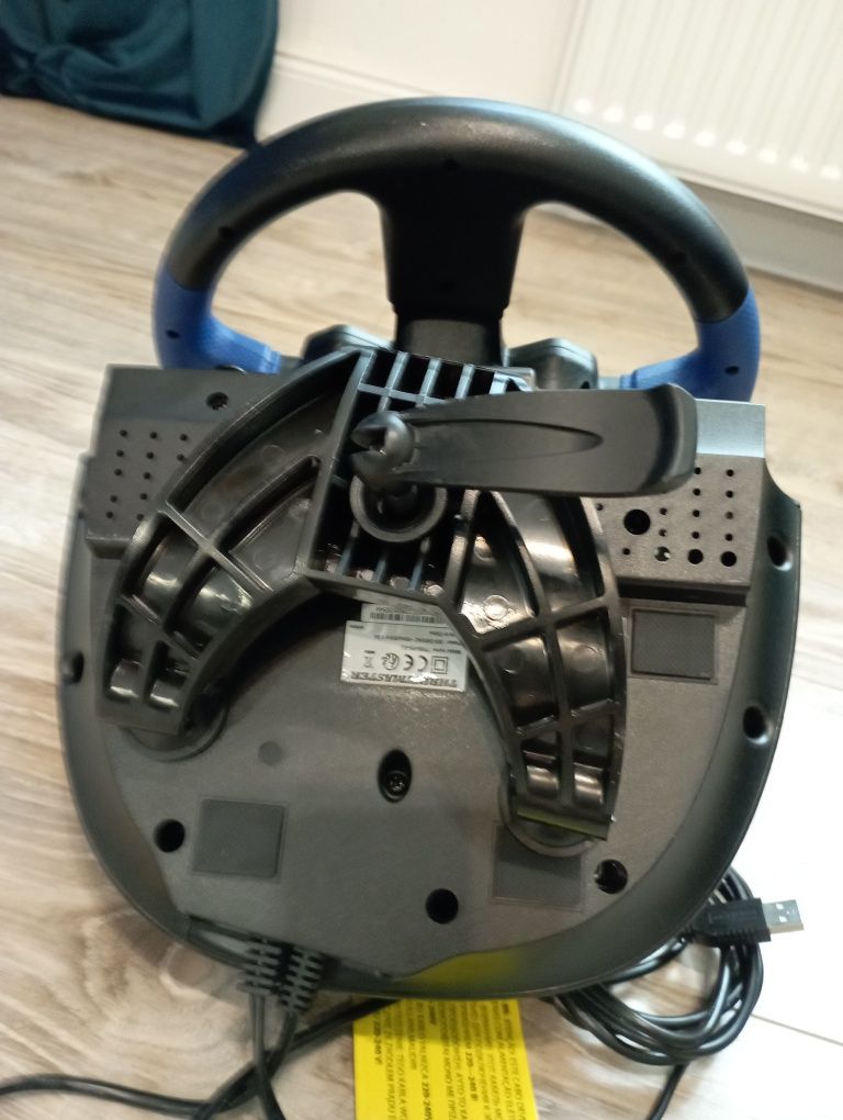 Kierownica do  PS3 PS4 thrustmaster t 150
