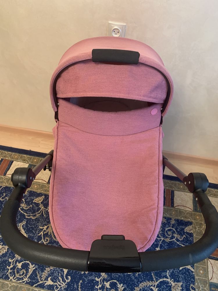 Продам коляску Cybex Melio