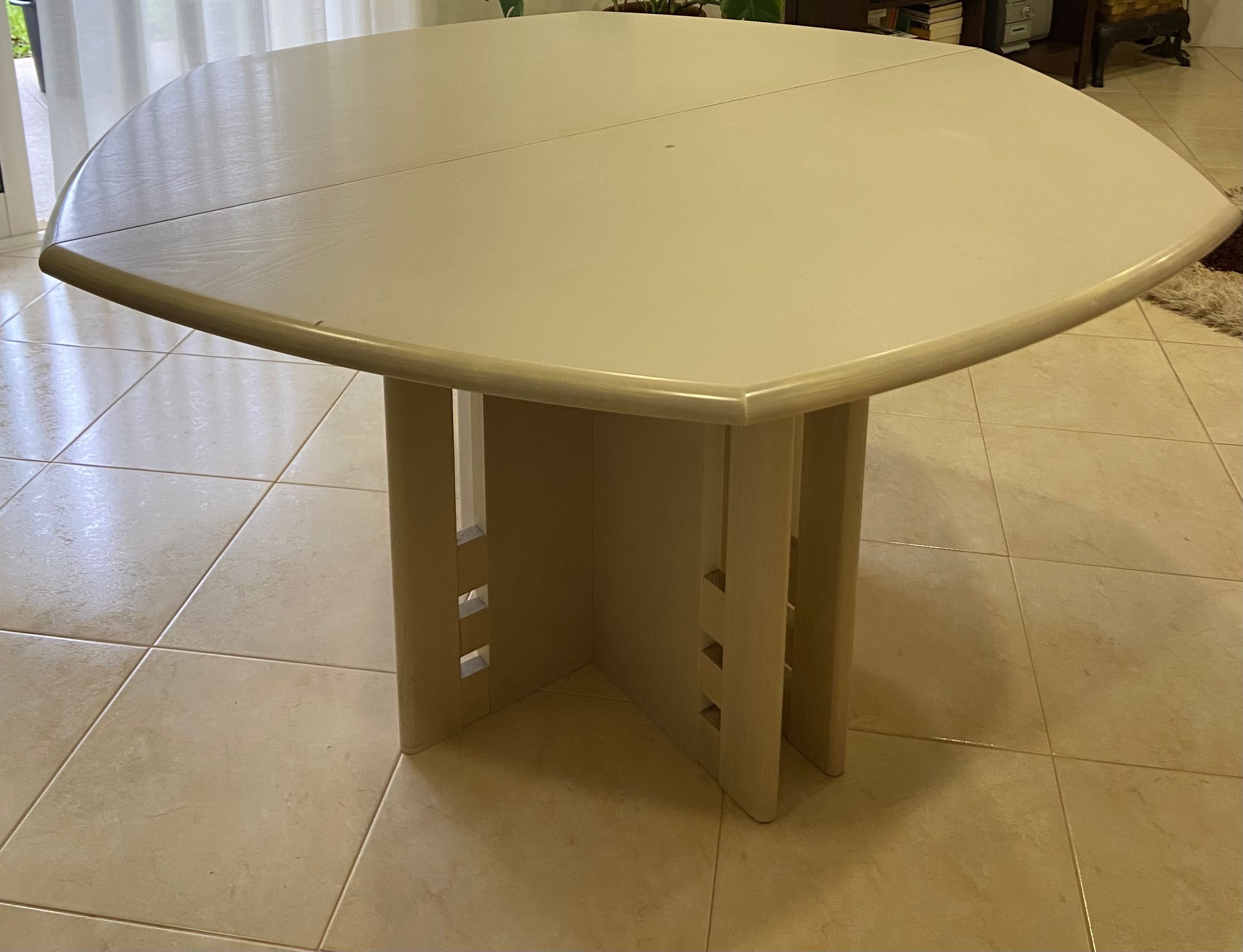 mesa de jantar branca, madeira maciça