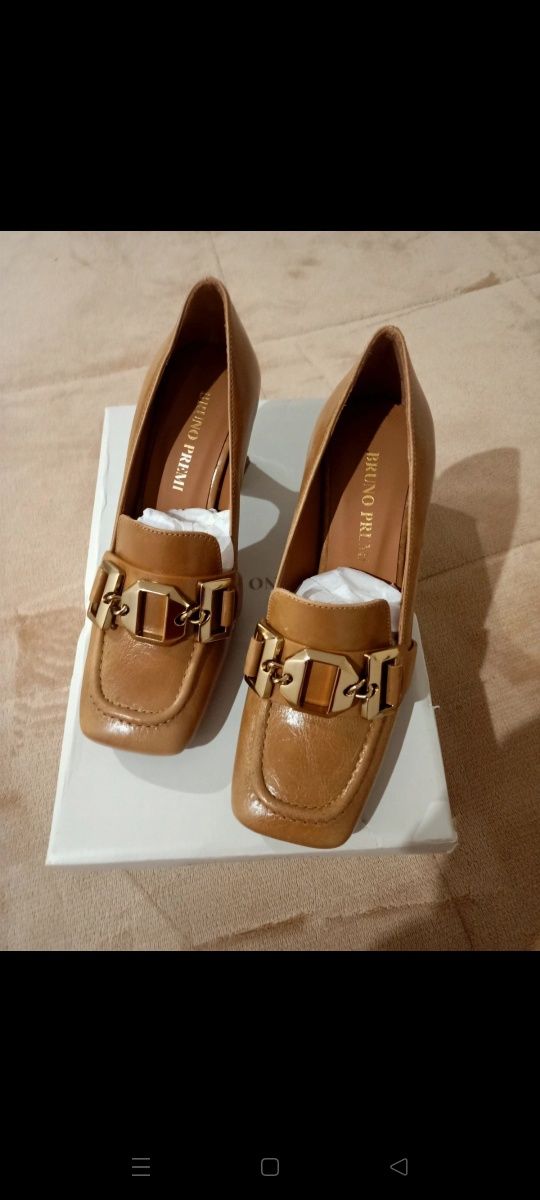 Sapatos de senhora pele n.36