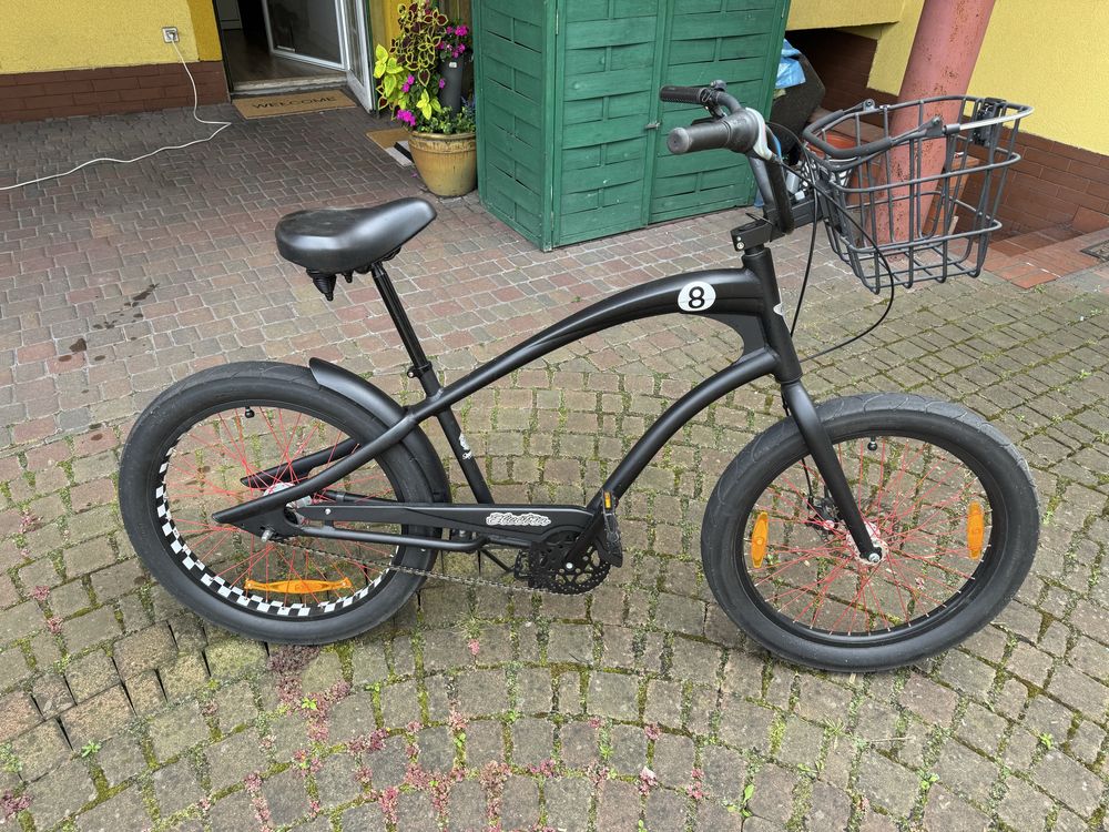 Electra Straight 8 8i cruiser