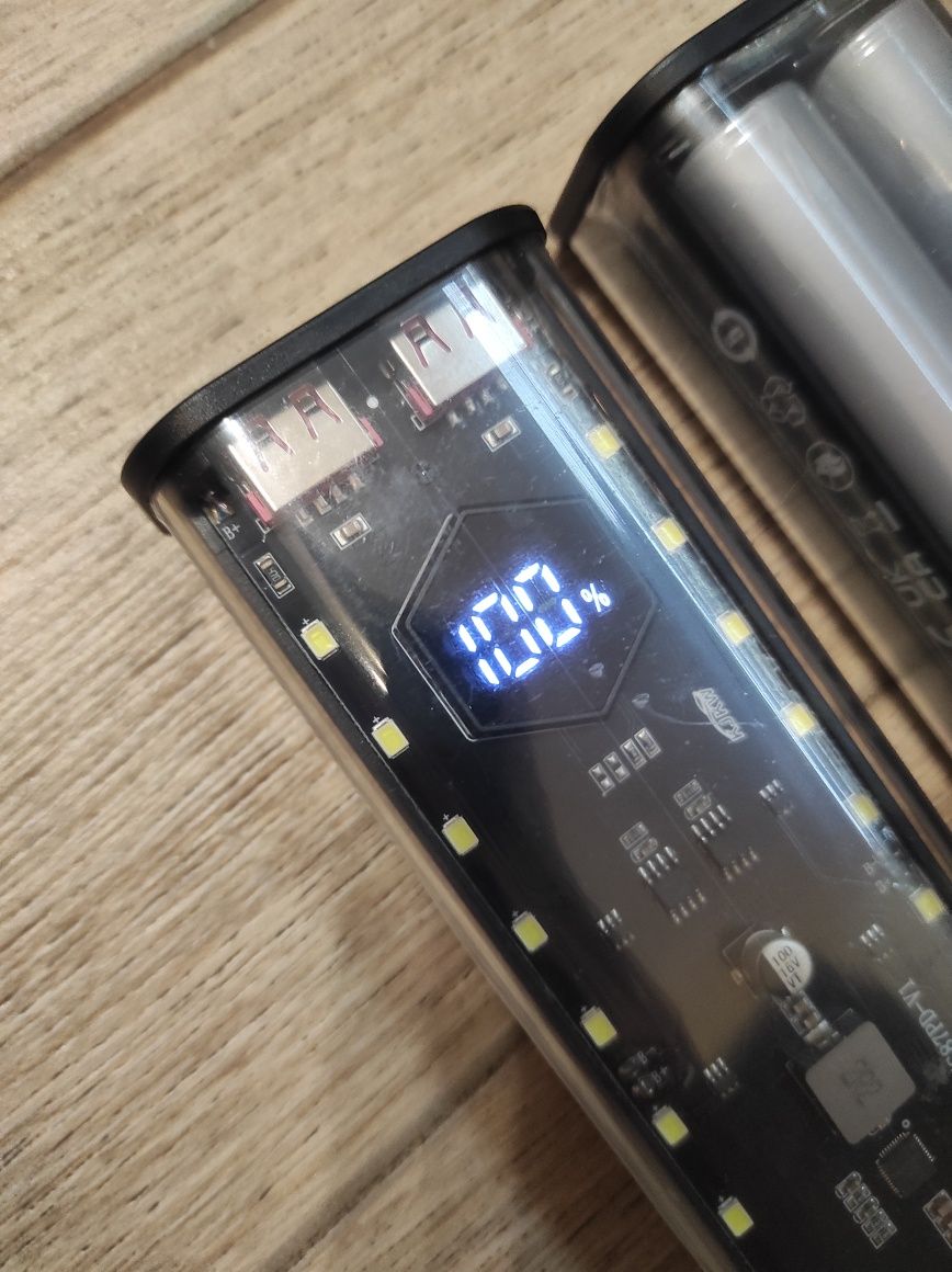 Павер банк Power bank акумулятор батарея мобільна для iPhone