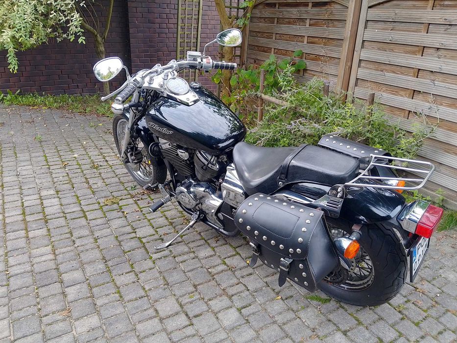 Motocykl HONDA VT 750