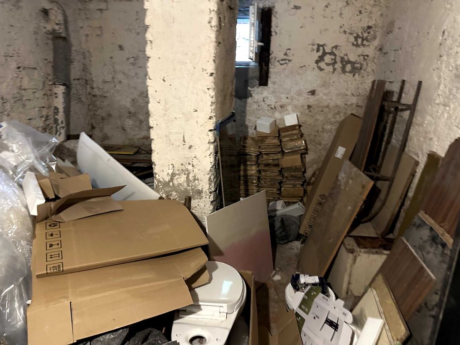 Opróżnianie mieszkań piwnic garaży domów rozbiórka wywóz mebli śmieci