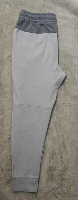 Spodnie dresy Nike r. M Tech szare