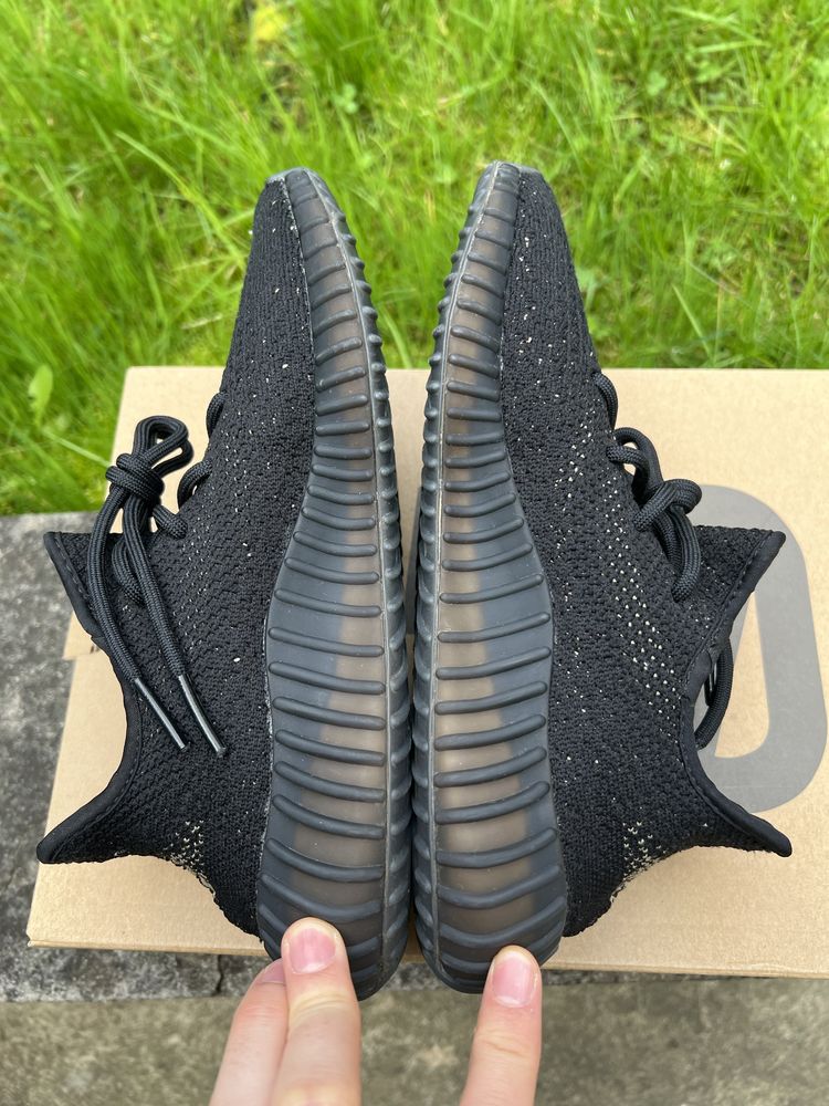 Adidas Yeezy Boost 350 V2 Core Black Green 2016 OG sneakersy 39 1/3