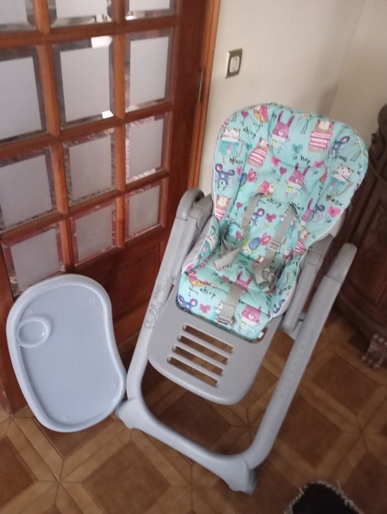 Cadeira de papa Polly Magic Relax - Chicco