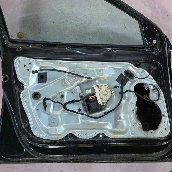 Склопідйомник VW Passat B6 Лівий передній Моторчик