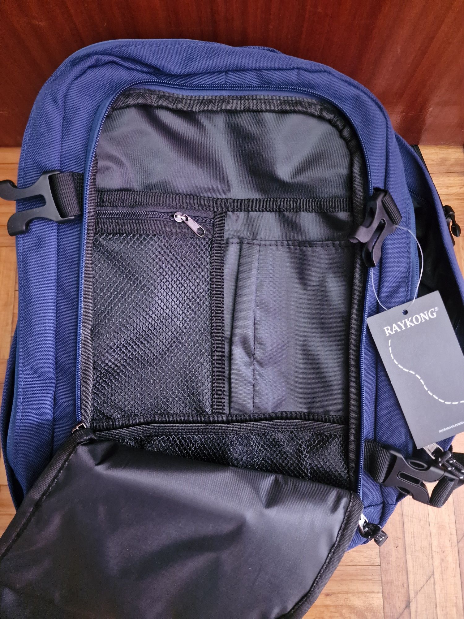 Mochila azul nova