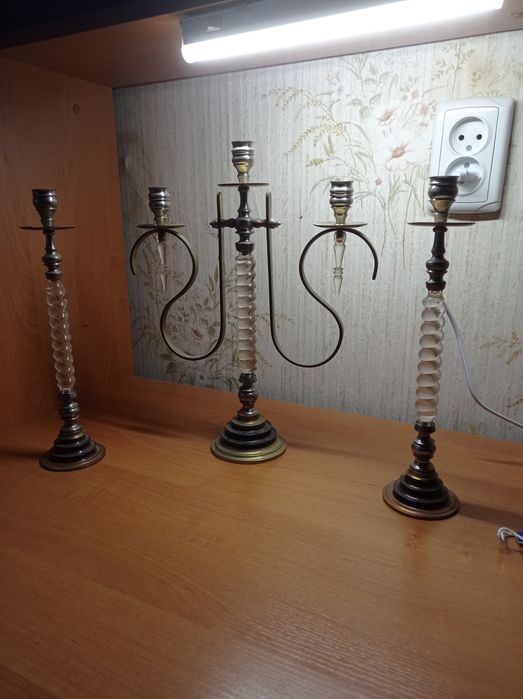 Канделябр ручної роботи.