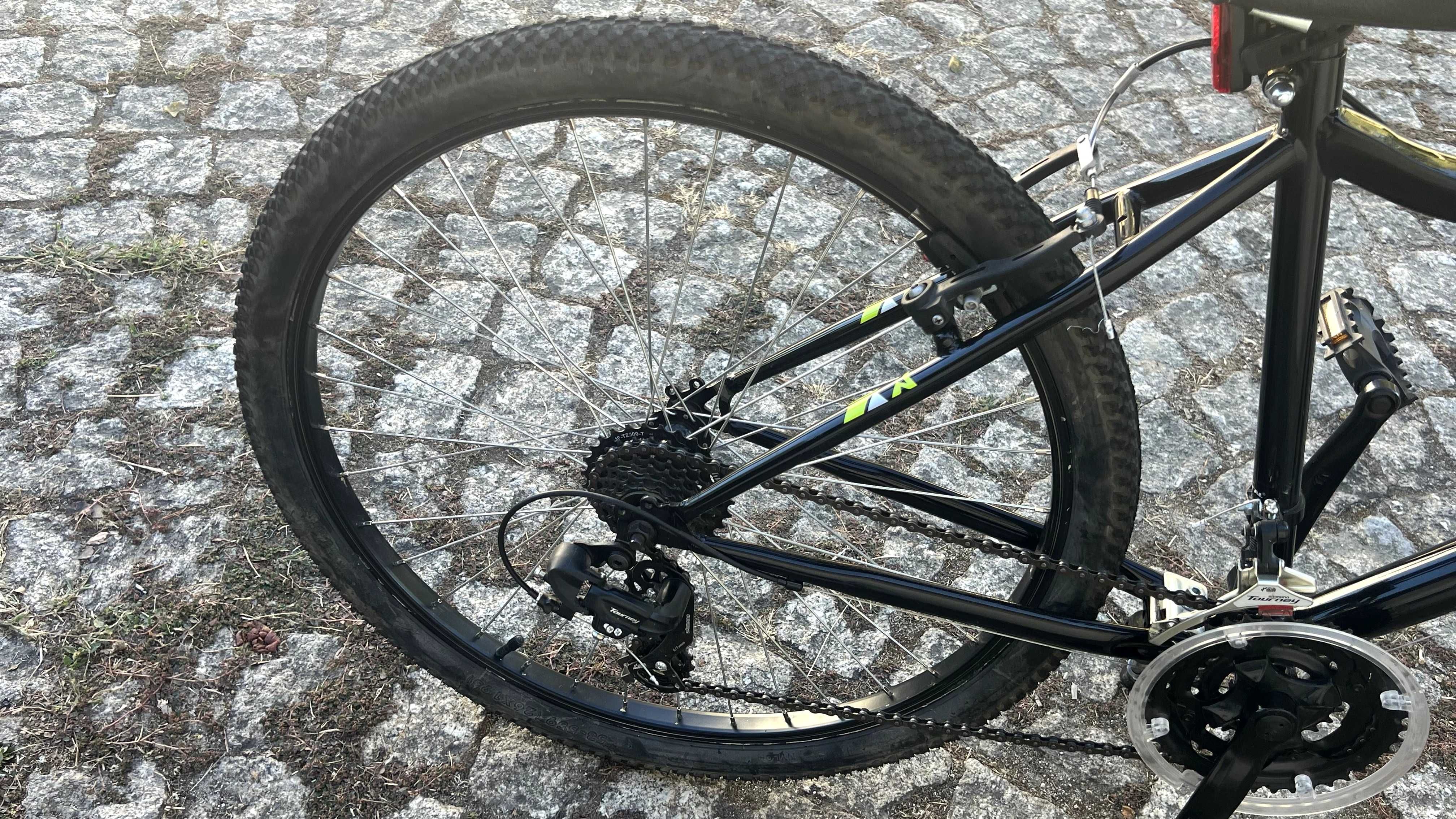 Neatly used City Bicycle