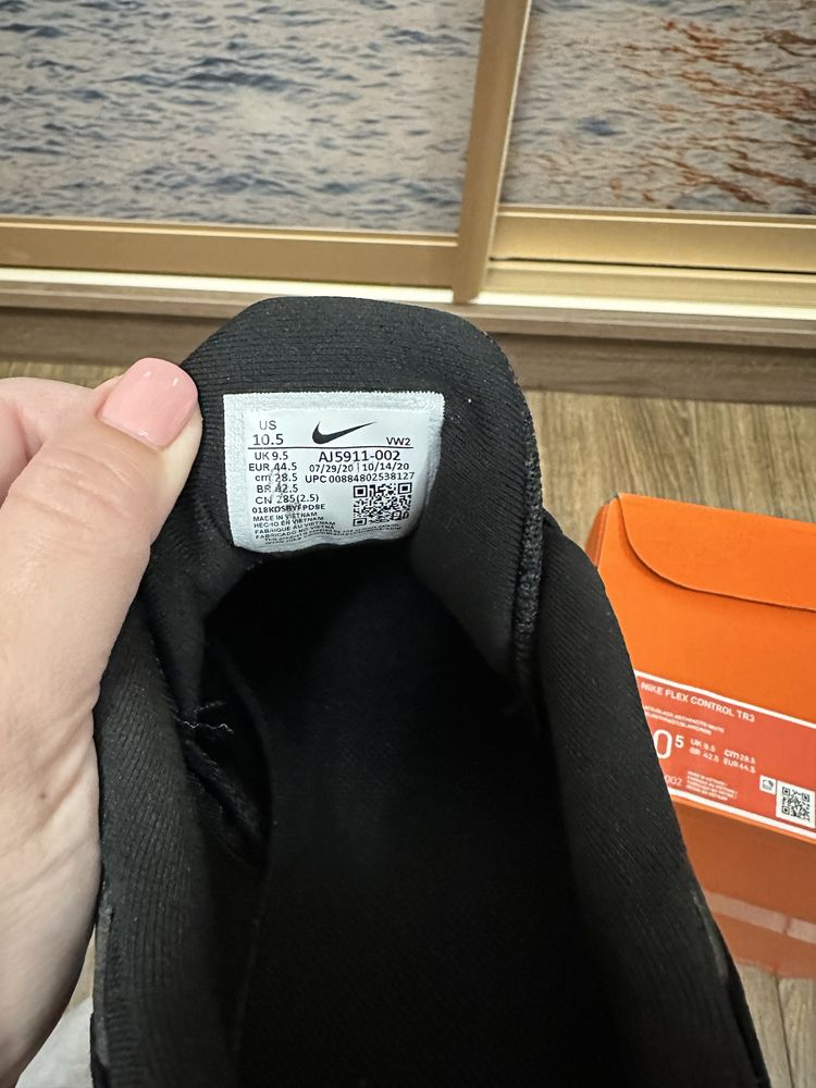 Чоловічі кросівки Nike 42,5 ( us10,5)