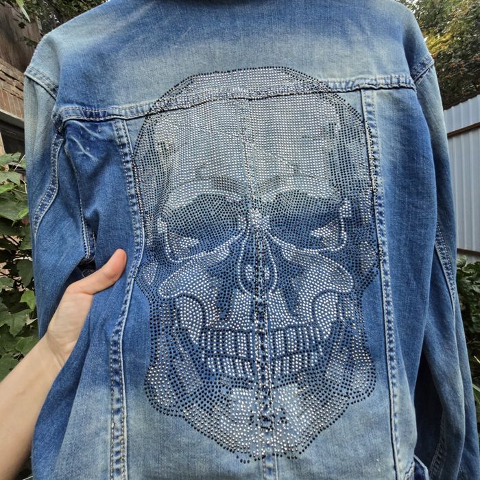 Джинсовая куртка женская с черепом,Италия,размер xxl