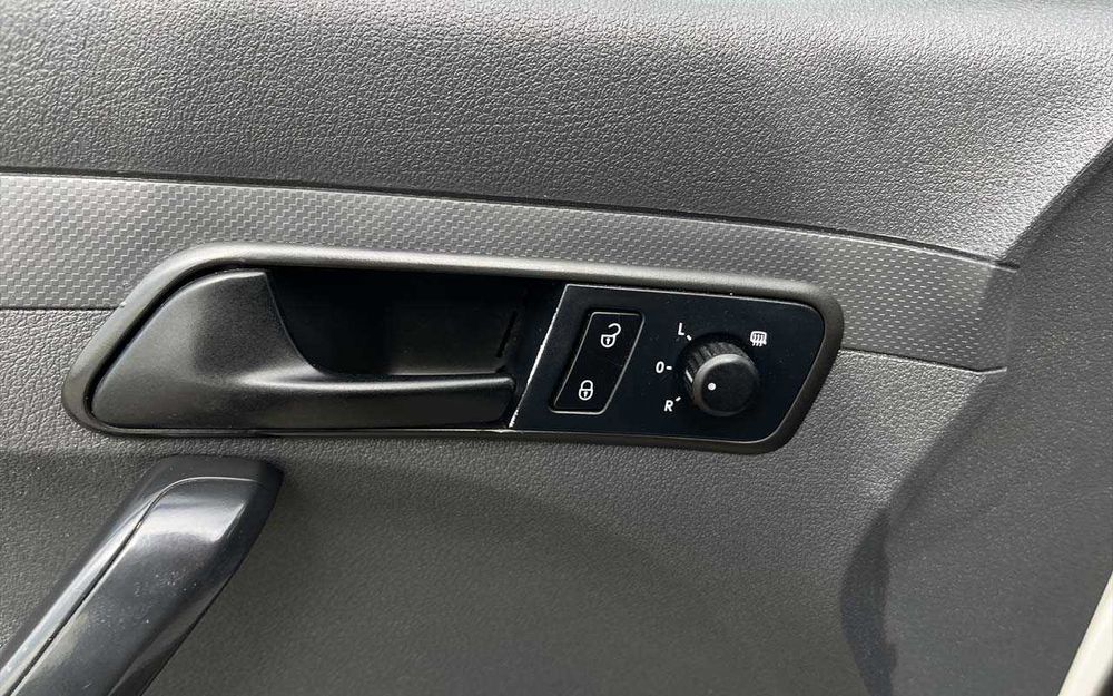 Volkswagen Caddy 2011