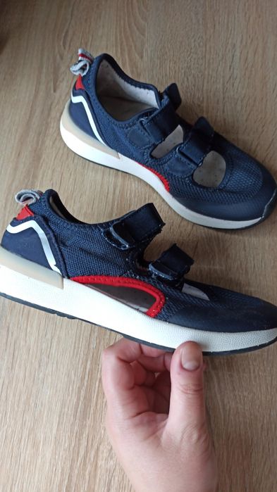 Продам кросівки Zara