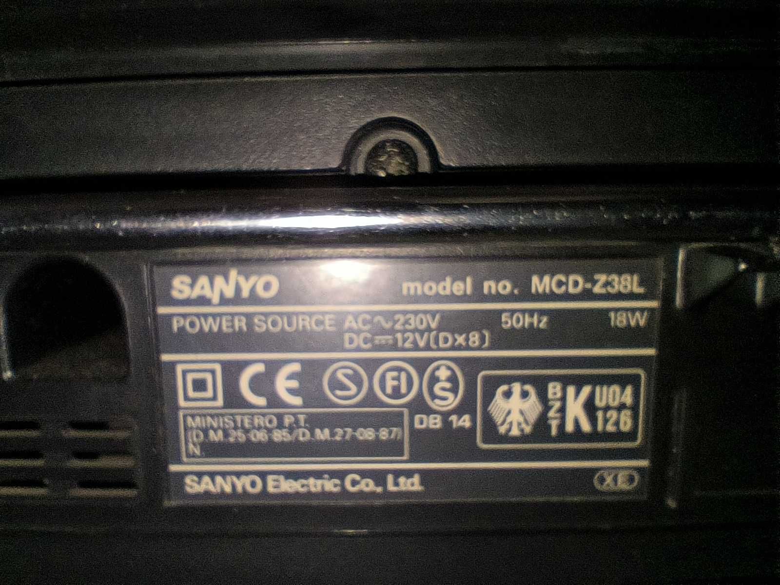 Sanyo CMD-Z38L Radio odtwarzacz kaset i CD