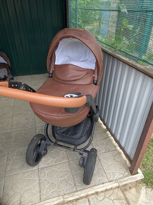 Продам коляску 2 в 1