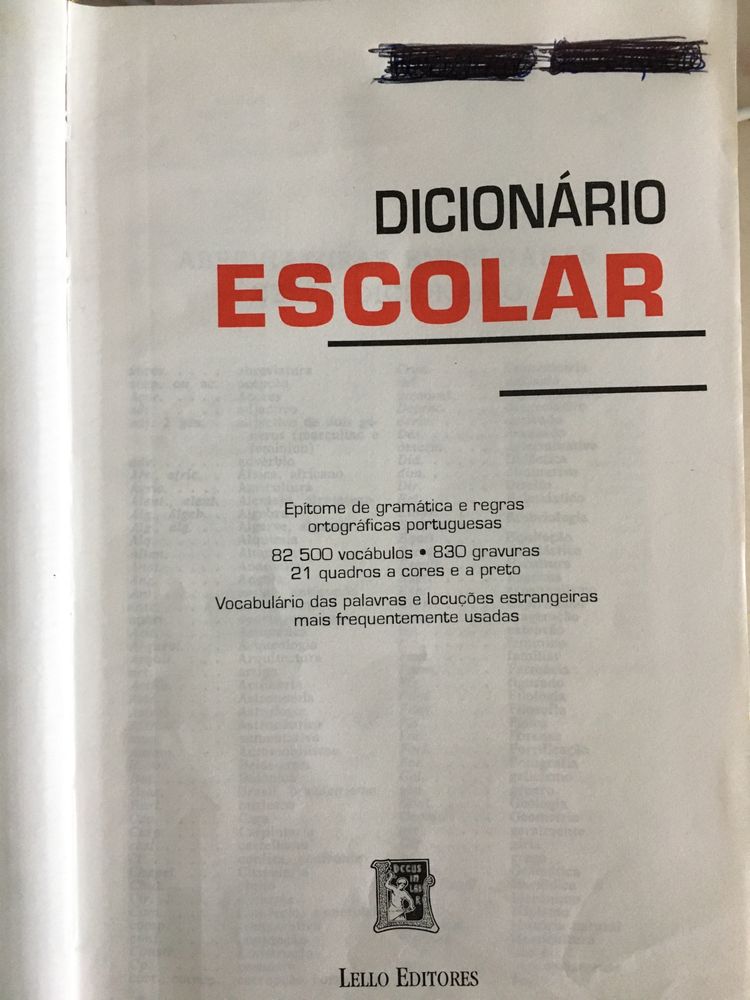 Dicionário Escolar