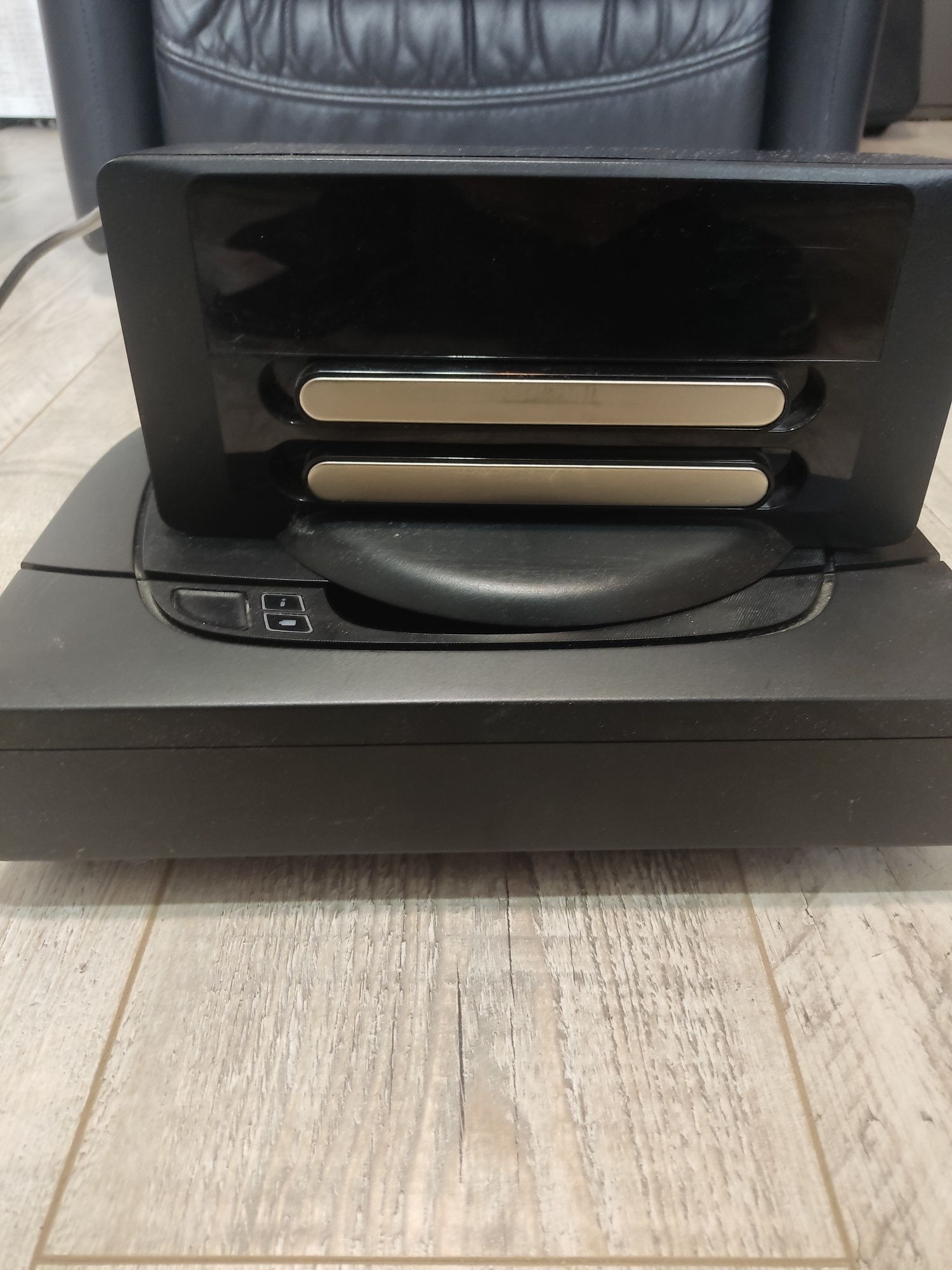 Robot sprzątający Neato Botvac D5 Connected