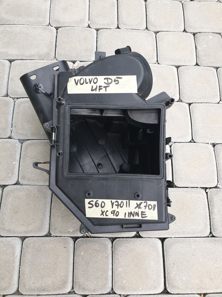 Obudowa  Filtra  Powietrza  VOLVO S60 I V70 II XC70 I 2.4 D5