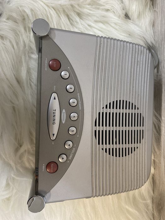Radio/Budzik Roberts CR 2002 Milano 2