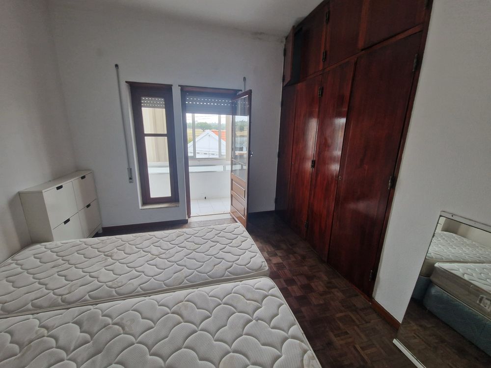 Quarto partilhado com senhor c/ contrato