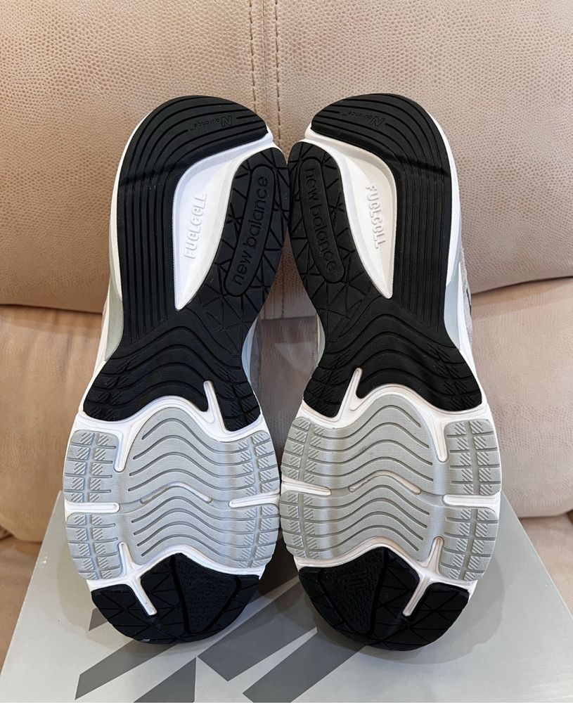 New Balance 990 v6 оригінал (25,5 См)