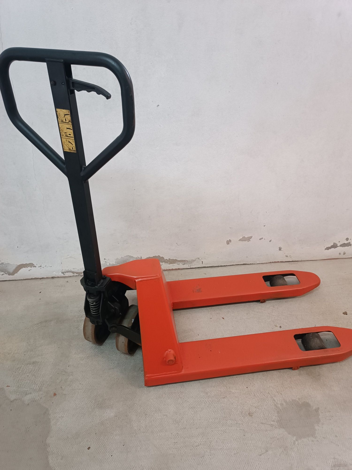 Porta paletes curto garfos de 80cm