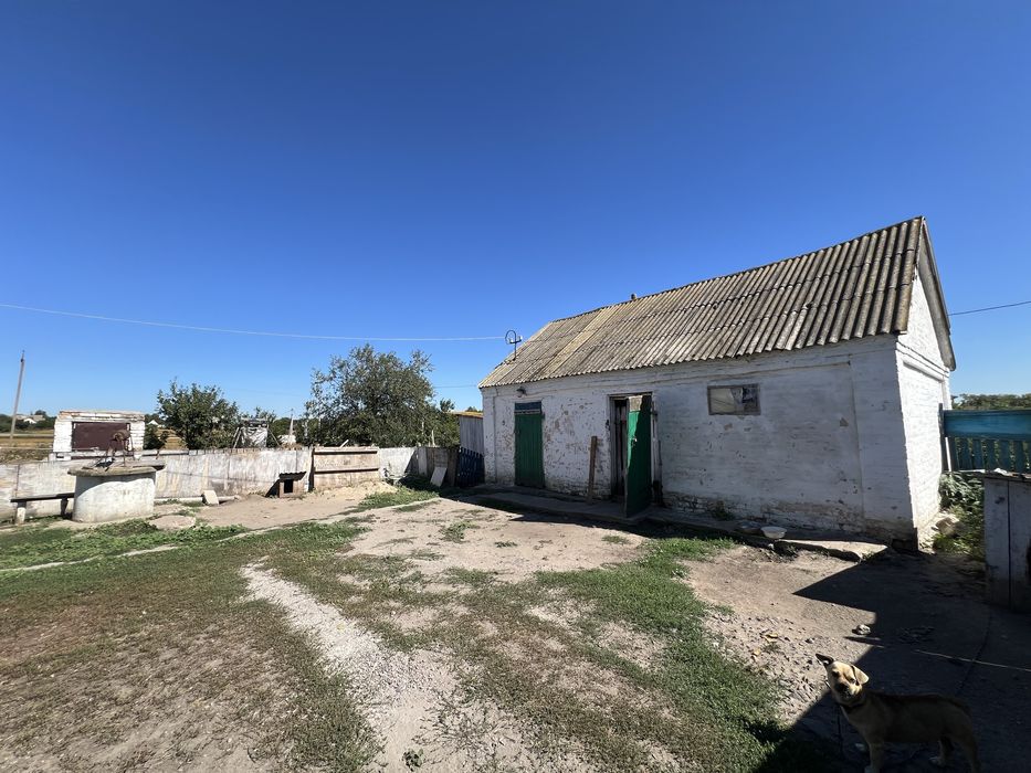 Продам хороший цегляний будинок в місті Узин