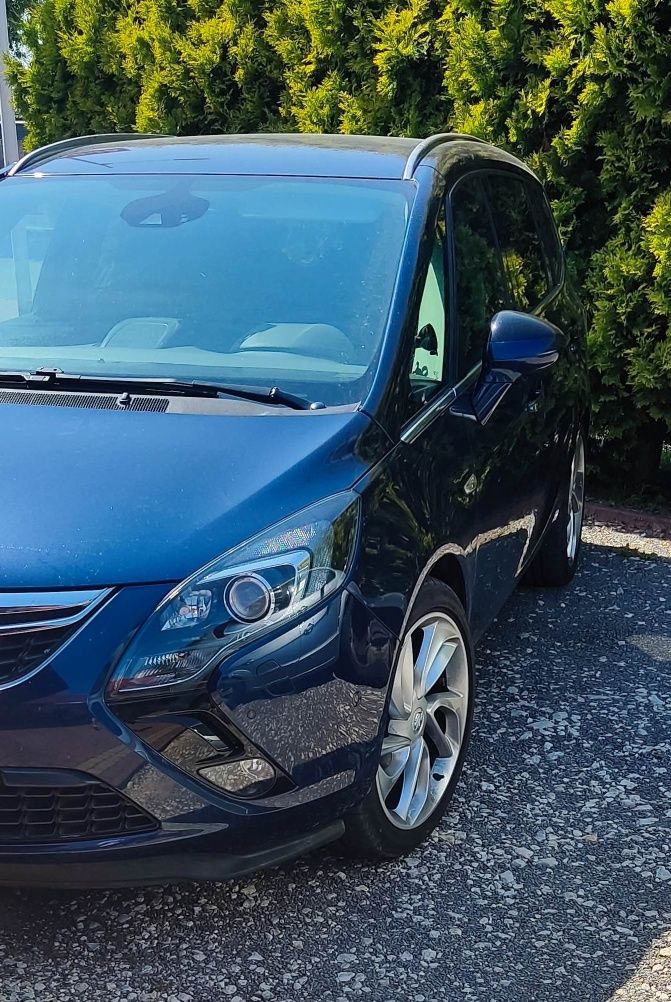 Opel ZAFIRA Tourer cosmo - INNOVACE-  1.4 T - 140 kM OPC - bezwypadkow