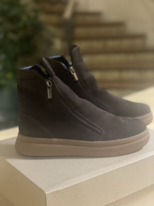 Ботинки евро зима , нубук , новые 39 размер  и размер 40