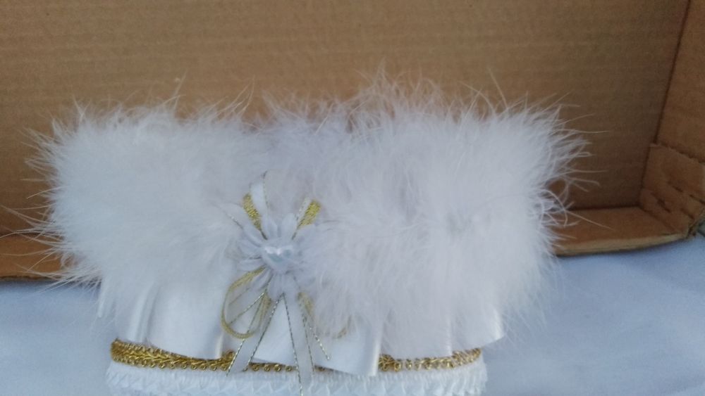 Корзинка для шампанского на свадьбуна липучке.