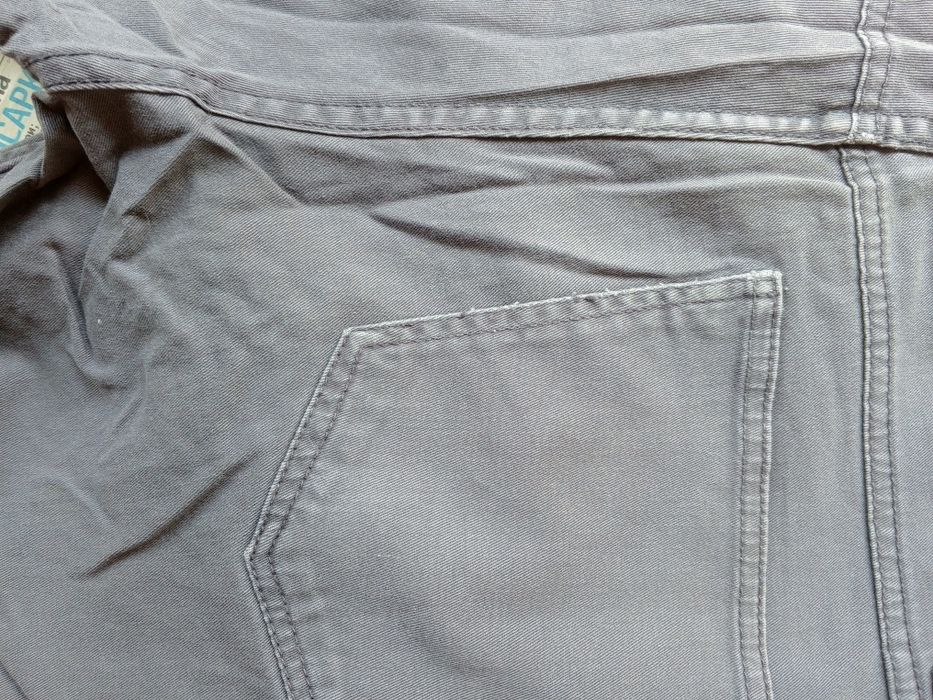 Джинси H&M сірого кольору