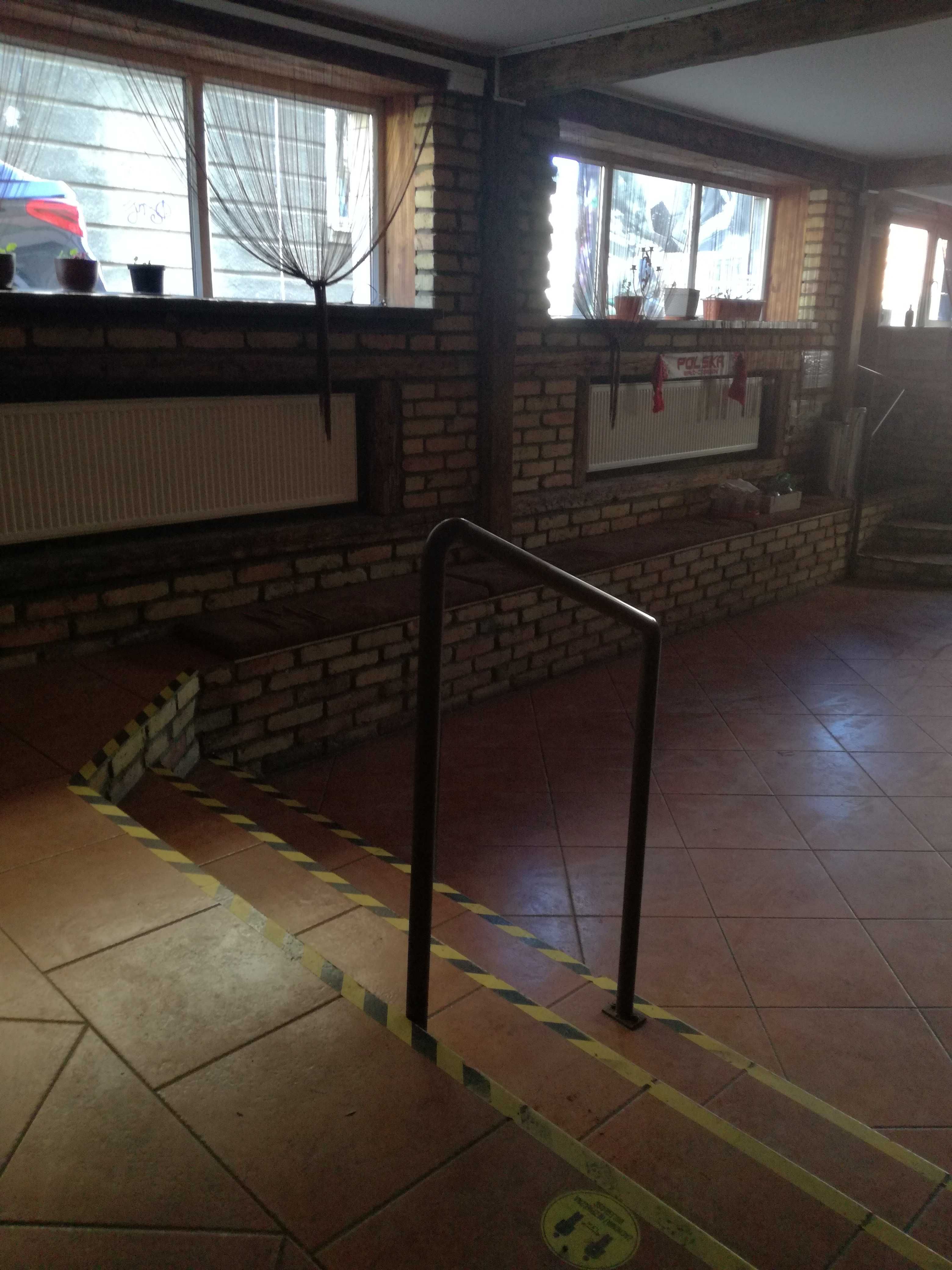 Centrum  przy ulicy  o powierzchni 90 m2 parter - bez pośredników