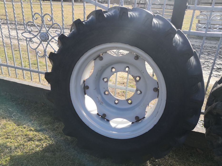 Koła 2szt.320/70r24 TAURUS. Zetor proxima