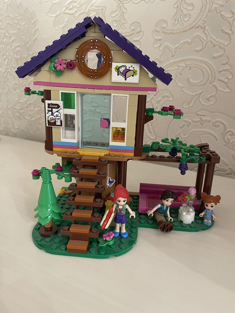 Конструктор LEGO Friends Будиночок у лісі