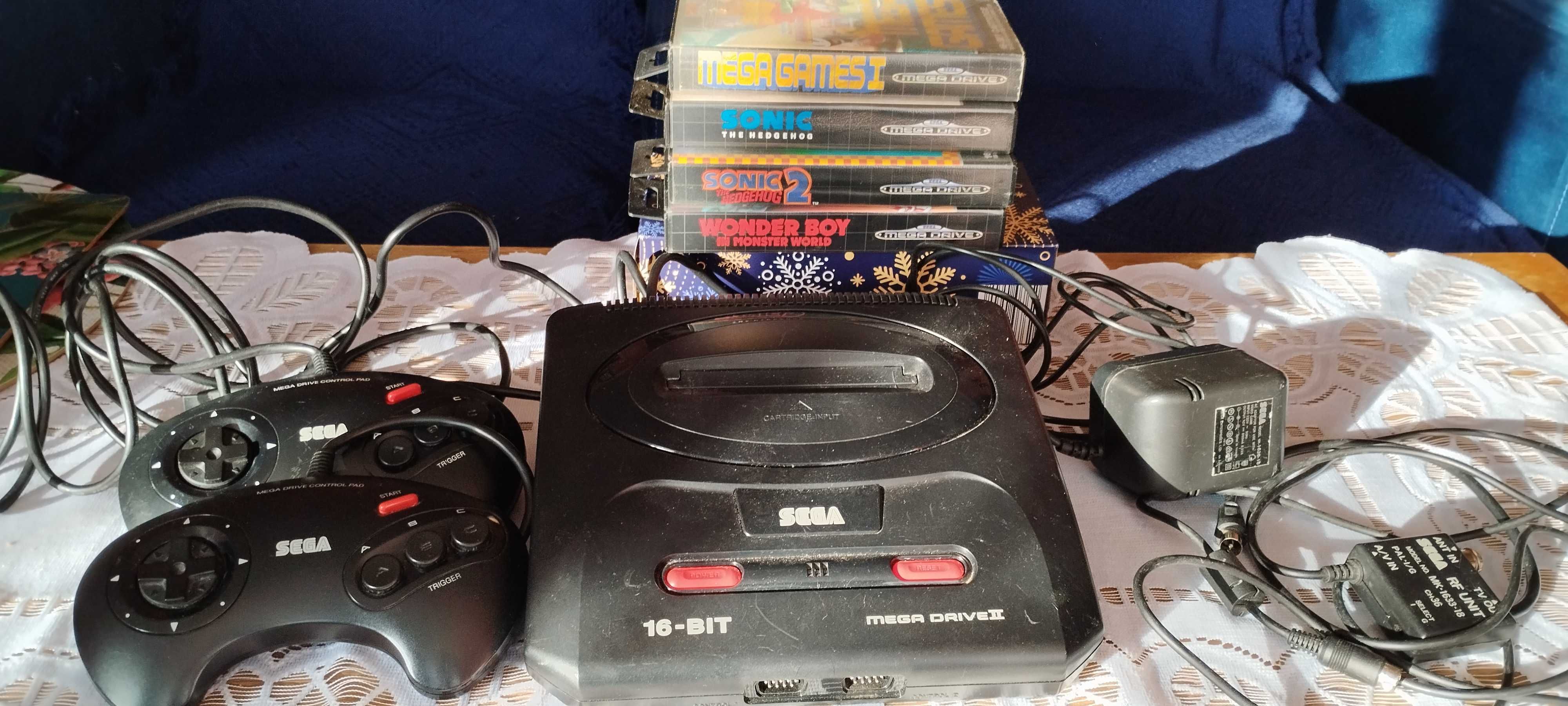 Konsola SEGA Mega Drive 2 kompletna z grami