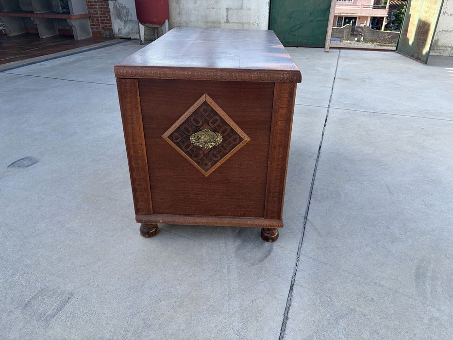 Arca madeira em estado como novo