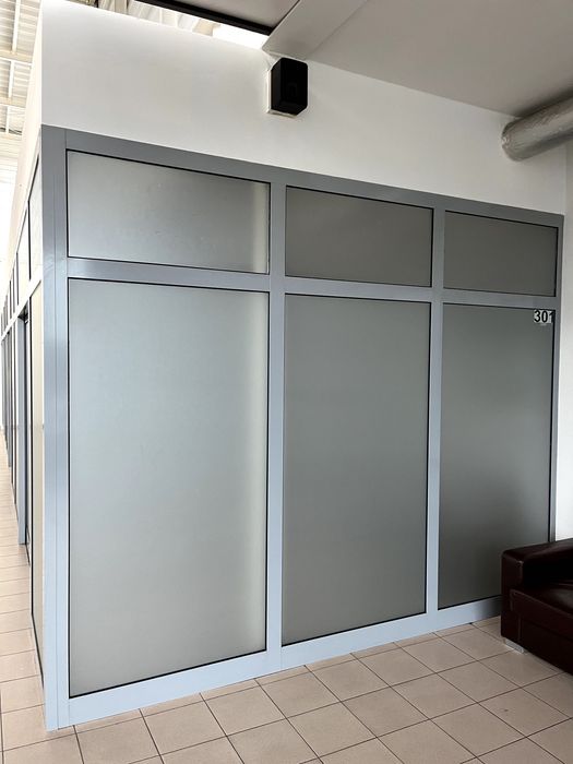 Wynajmę lokal handlowo usługowo biurowo gastronomiczny  w CHT