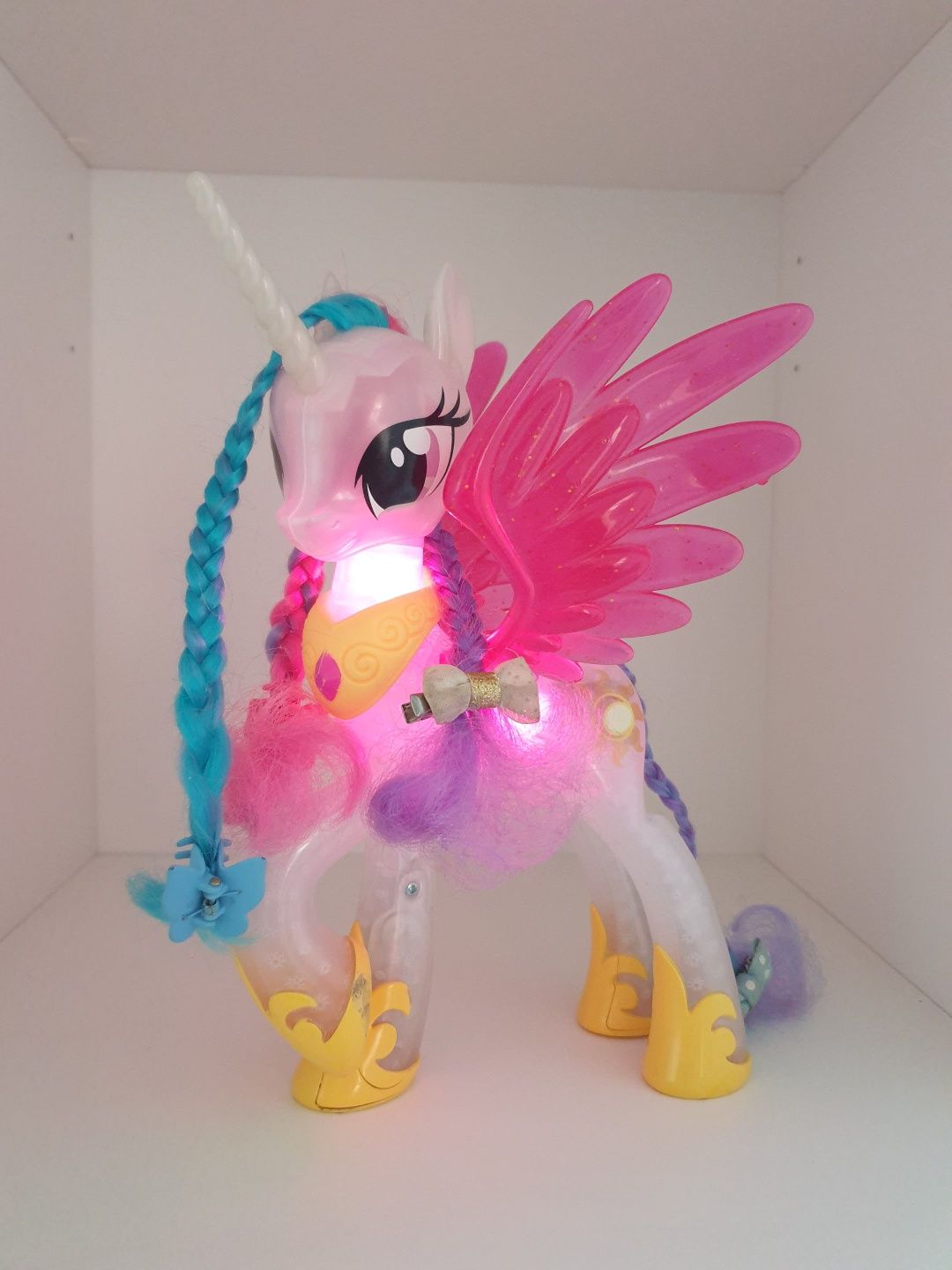 My Little Pony Błyszcząca Celestia E0190 Konik kucyk Pony LED Hasbro