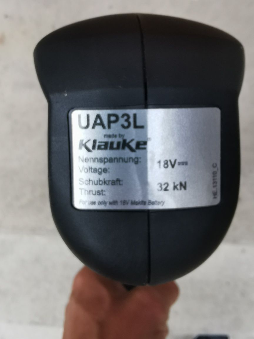 Zaciskarka 18V do rur klauke
