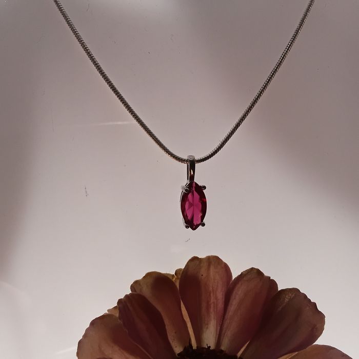 Fio em Prata com Rubi Marquesa 10x5 mm — Certificado