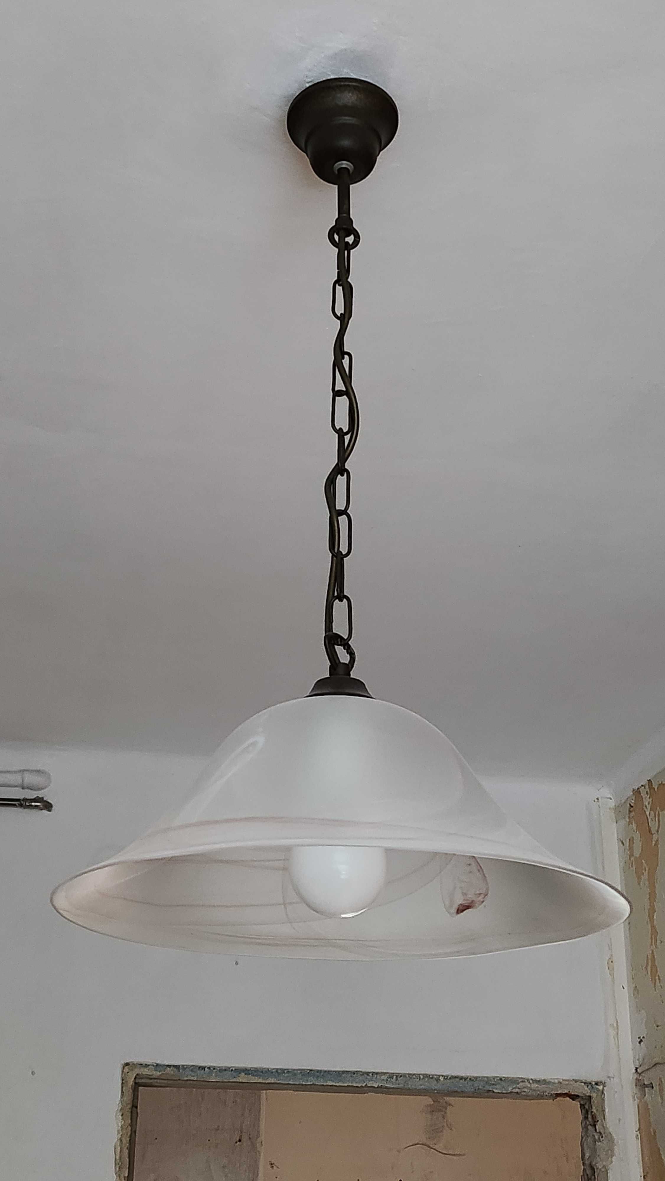 Elegancka lampa wisząca Vintage, szkło typu Murano, na łańcuchu