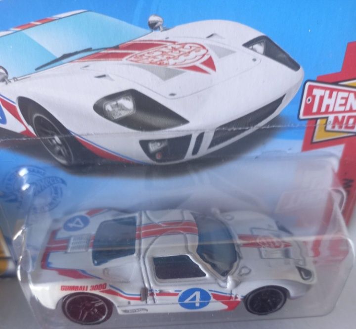 Conjunto 2 - ford Gt-40 hot wheels