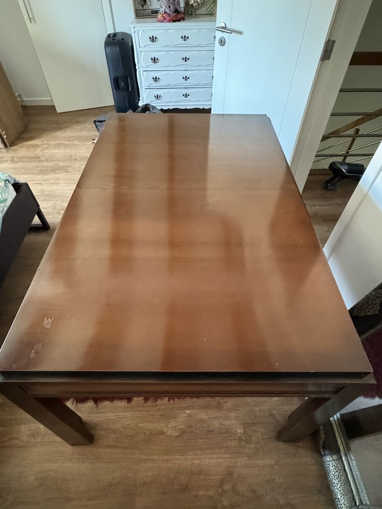Mesa de jantar extensivel Gato Preto vintage