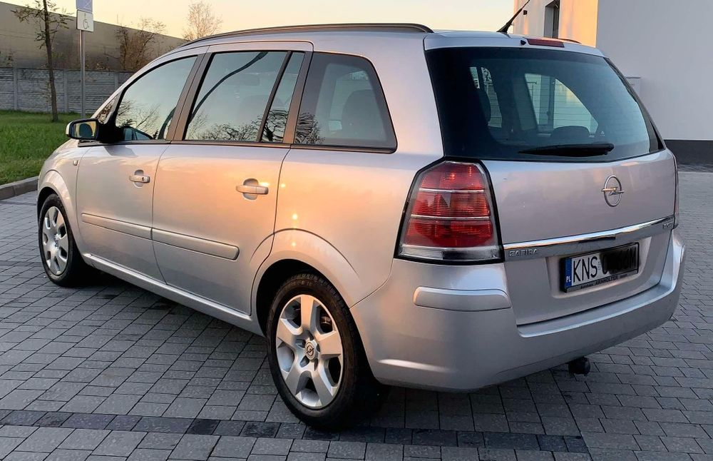 Opel Zafira B 1.9CDTi bardzo ładny stan! 6 biegów-7 osób! Zamiana