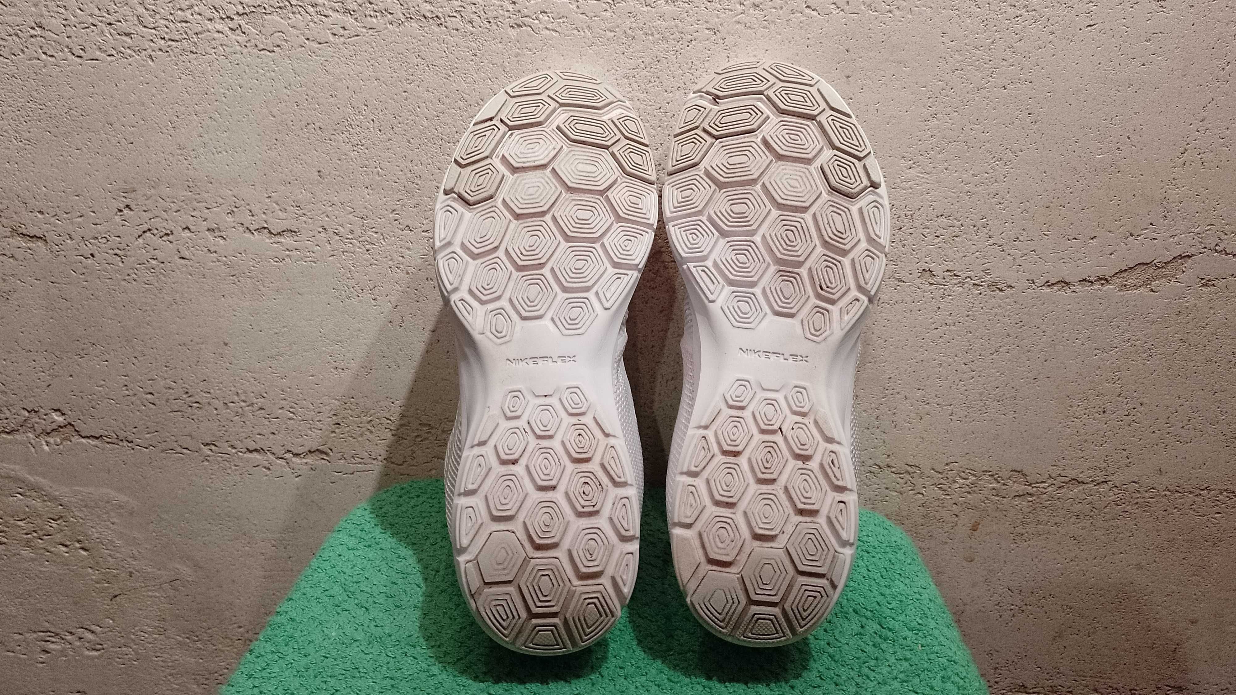 Buty do biegania NIKE FLEX BIJOUX r.40 stan bardzo dobry