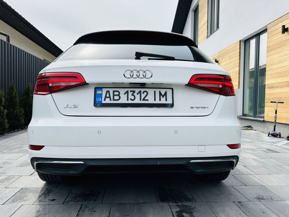 AUDI A3 E-tron 2017 plug-in-gybrid