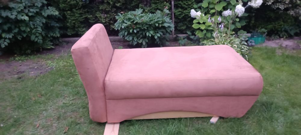 Sofa fotel z funkcją spania i skrzynia